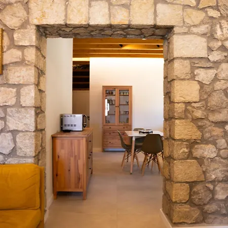 Villa Achyronas 1840 Stone House Graviá
