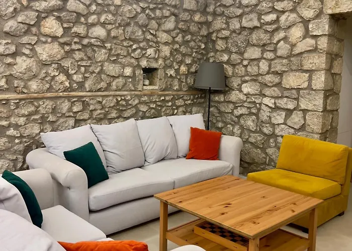 Achyronas 1840 Stone House